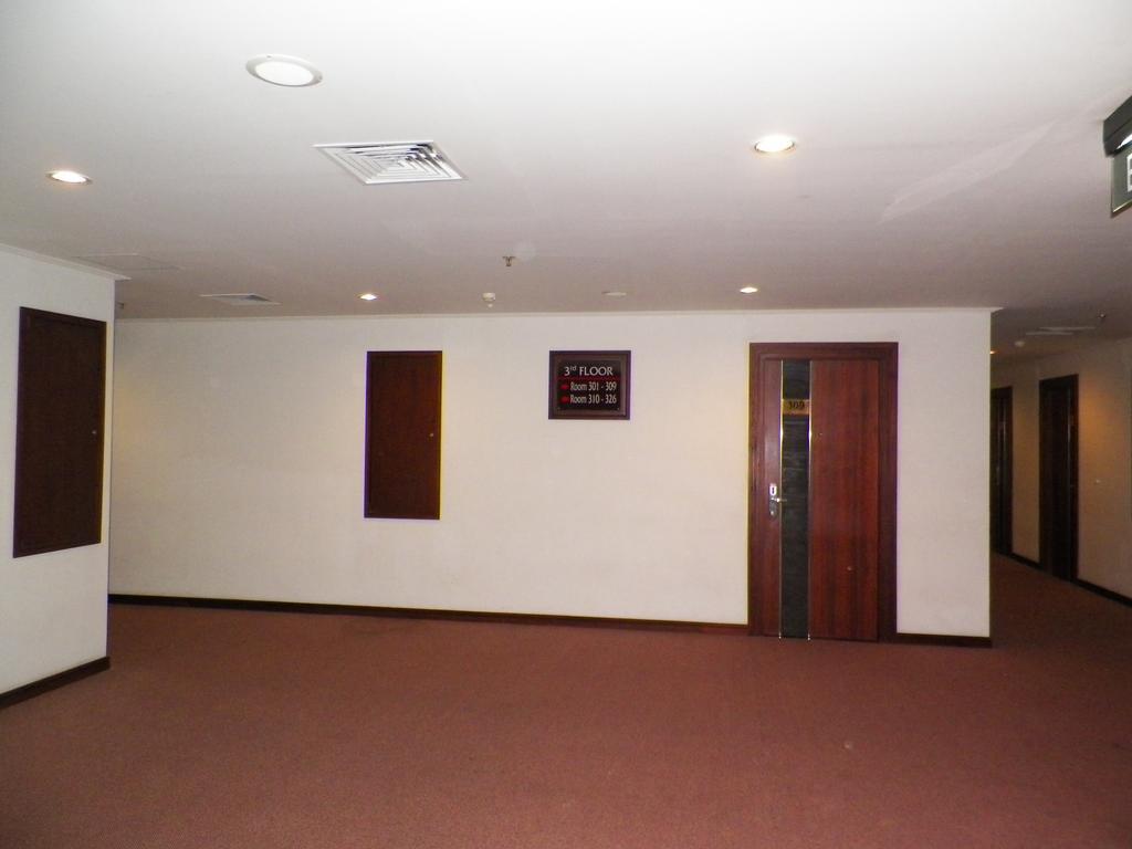 Lampion Hotel Solo 外观 照片